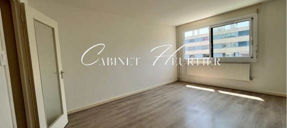 2 bedrooms Apartment in Seyssinet-Pariset, France No. 341455 3
