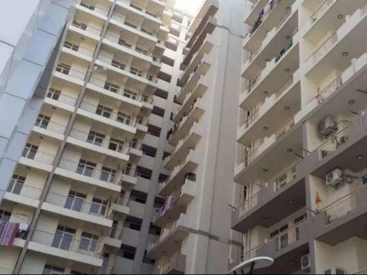 2 bedrooms House in Ghaziabad, India No. 61482