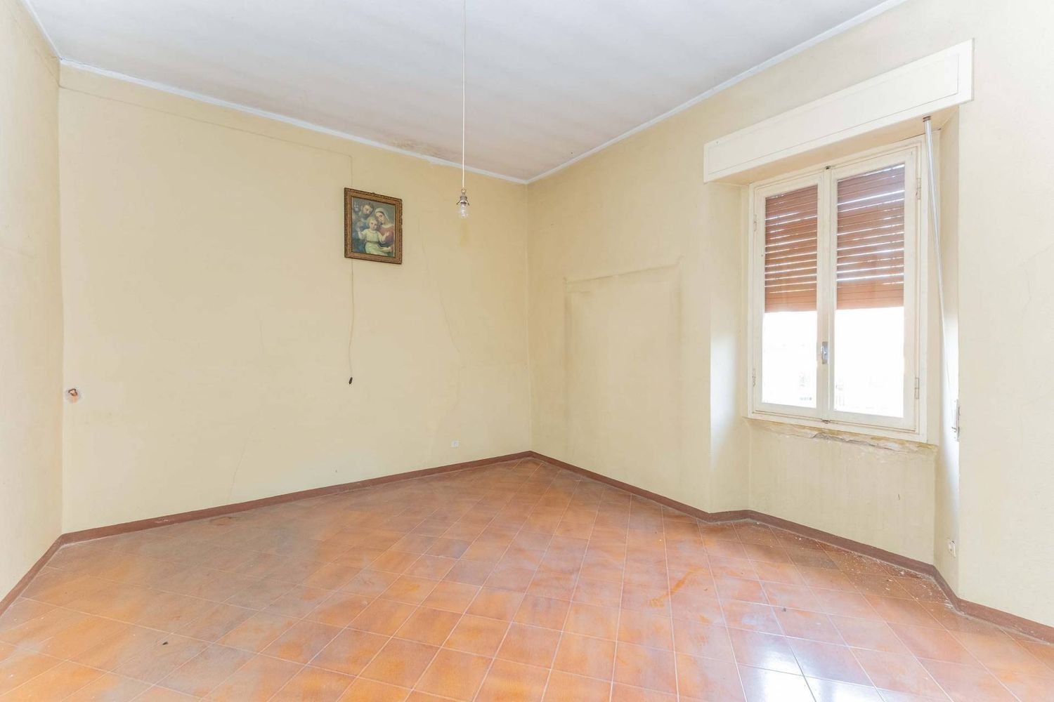 8 bedrooms House in Somma Lombardo, Italy No. 385435