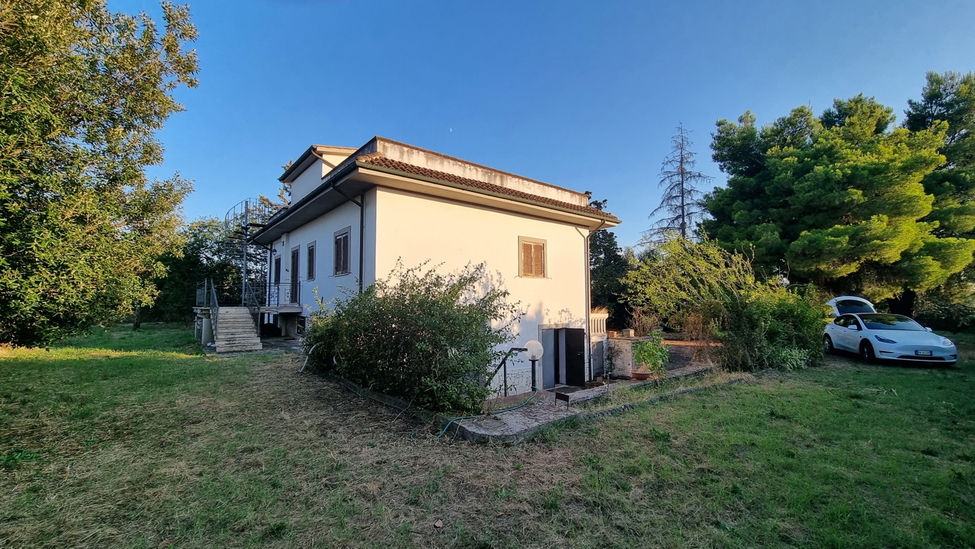 3 chambres Villa à Gallicano nel Lazio, Italy No. 364178