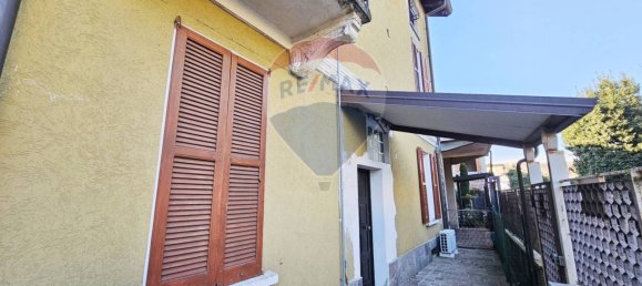 6 غرف نوم منزل في Venegono Superiore, Italy رقم 167300 33