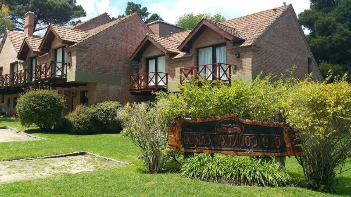 3 bedrooms House in Mar del Plata, Argentina No. 87685