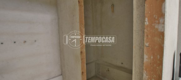 160m² Garage in San Severino Marche, Italy No. 275057 2