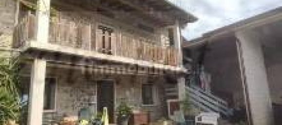 4 bedrooms House in Brogliano, Italy No. 307290 10