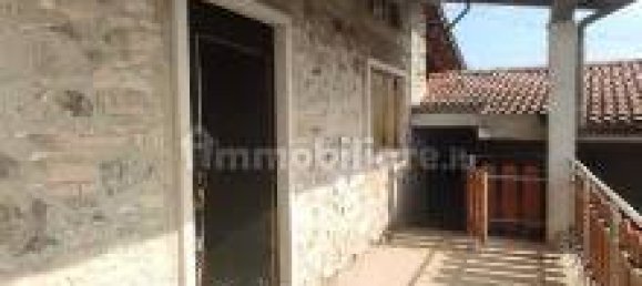 4 bedrooms House in Brogliano, Italy No. 307290 43