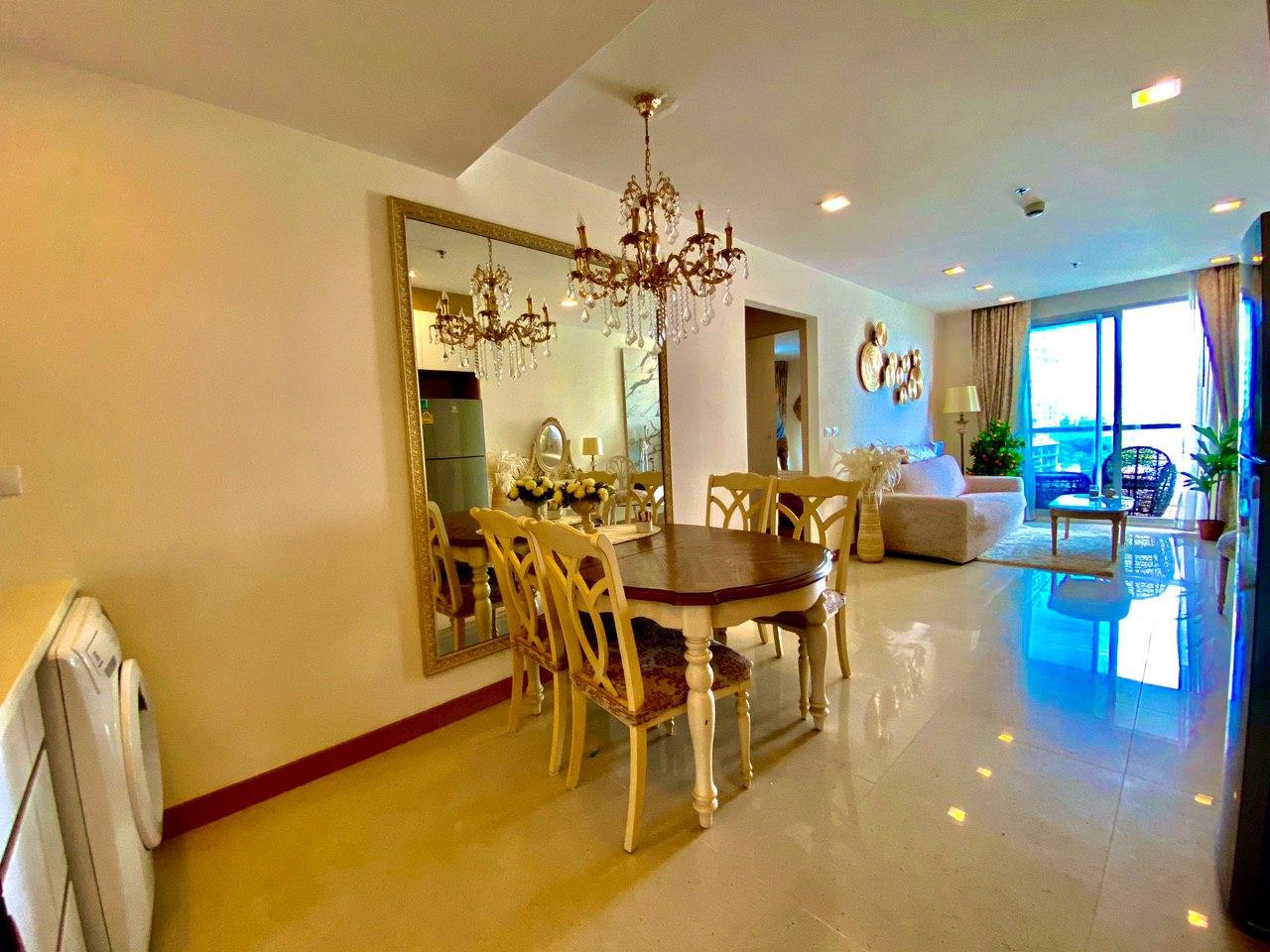 2 bedrooms Condo in The Palm Wongamat Beach Pattaya, Thailand No. 32781
