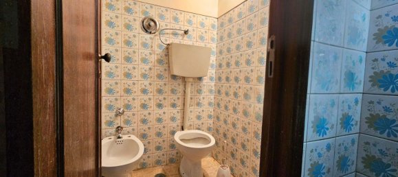 370m² Commercial property in Oeiras, Portugal No. 132412 5