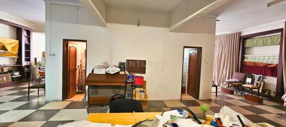 370m² Commercial property in Oeiras, Portugal No. 132412 19