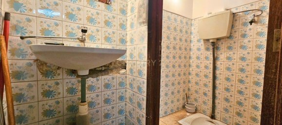 370m² Commercial property in Oeiras, Portugal No. 132412 18