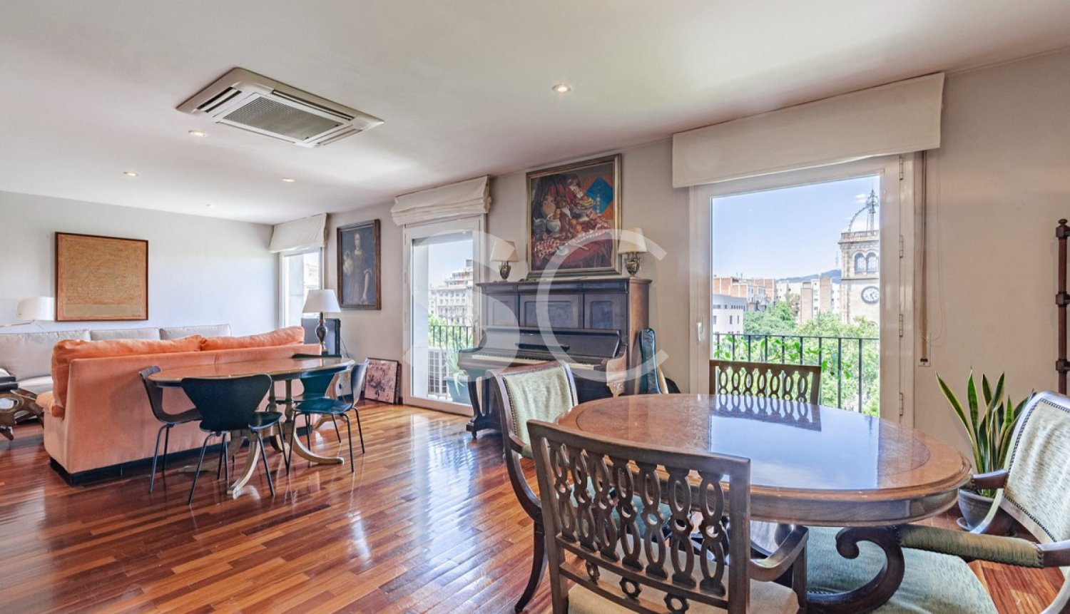 4 bedrooms Apartment in Ciutat Vella, Spain No. 29314