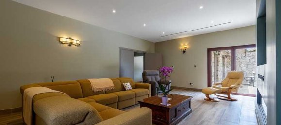 4 Schlafzimmer Haus in Giolou, Cyprus, Nr. 7465 12