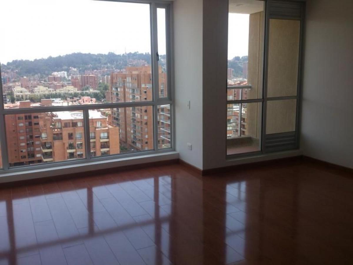 3 bedrooms House in Bogota, Colombia No. 13890