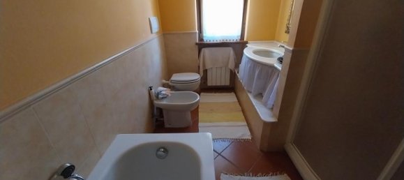 6 rooms Apartment in Pietrasanta, Italy No. 236254 10