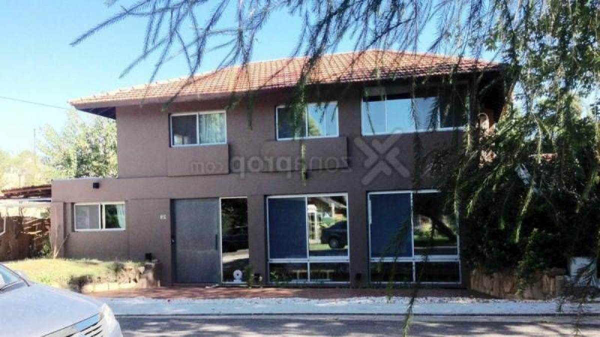4 bedrooms House in Pilar, Argentina No. 84757