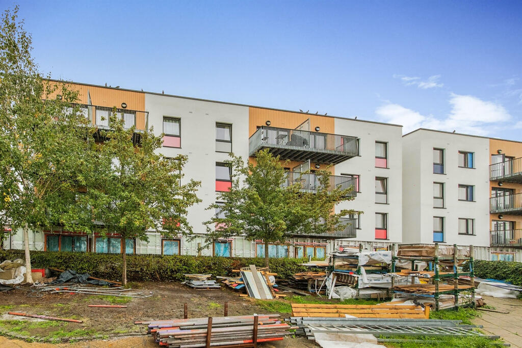 1 bedroom Apartment in Harrow, United Kingdom No. 6384