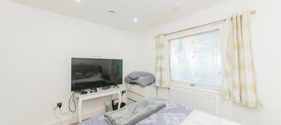 1 bedroom Apartment in Harrow, United Kingdom No. 6384 11