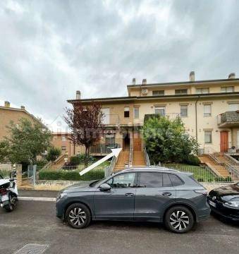 5 rooms Apartment in Ostra, Italy No. 363075