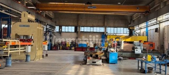 Entrepôt à Bernareggio, Italy 3480m² No. 215879 20