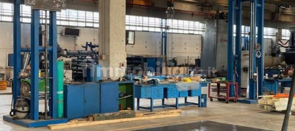 Entrepôt à Bernareggio, Italy 3480m² No. 215879 7