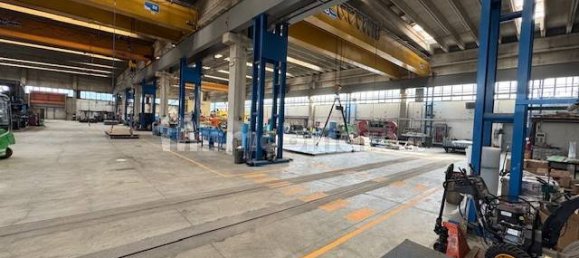 Entrepôt à Bernareggio, Italy 3480m² No. 215879 10