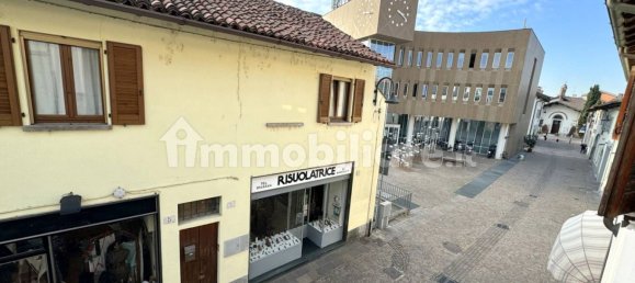 Apartamento de 4 dormitorios en Gorgonzola, Italy No. 356505 39