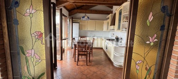 Apartamento de 4 dormitorios en Gorgonzola, Italy No. 356505 10