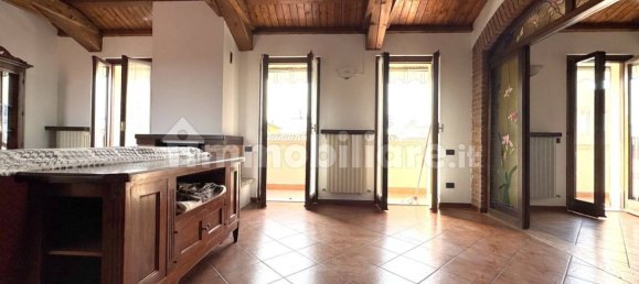 Apartamento de 4 dormitorios en Gorgonzola, Italy No. 356505 6