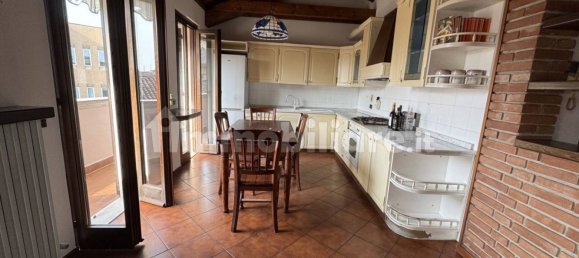 Apartamento de 4 dormitorios en Gorgonzola, Italy No. 356505 11