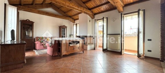 Apartamento de 4 dormitorios en Gorgonzola, Italy No. 356505 5