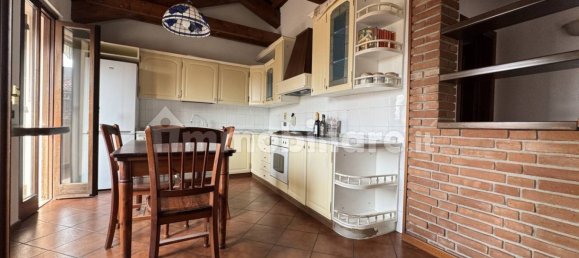 Apartamento de 4 dormitorios en Gorgonzola, Italy No. 356505 12