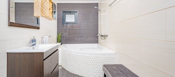 2 غرف نوم منزل في Ponta do Sol, Portugal رقم 127918 8