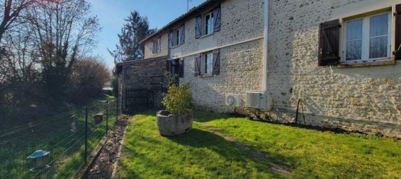 5 bedrooms House in Rouille, France No. 198790 3