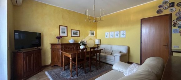 3 rooms Apartment in Isola della Scala, Italy No. 260493 5