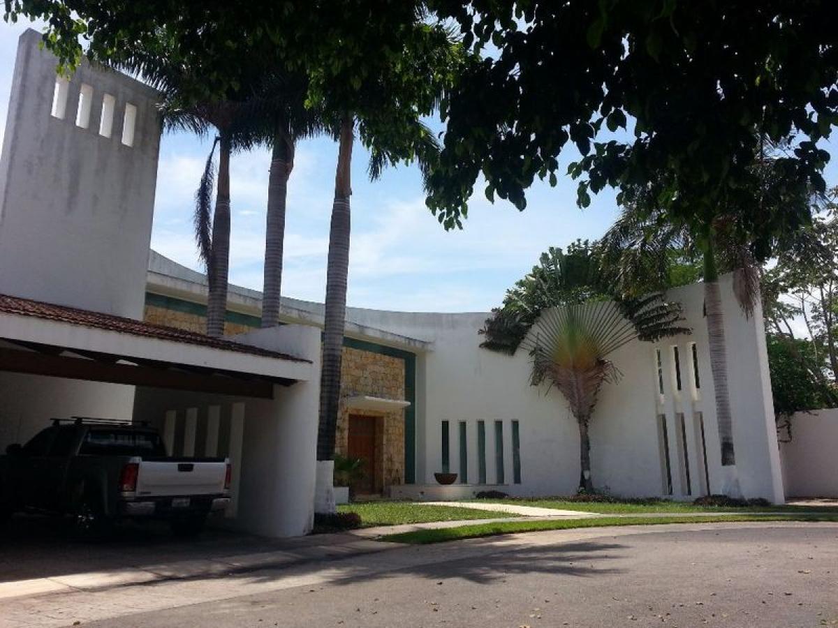 5 bedrooms House in Yucatan, Mexico No. 161826