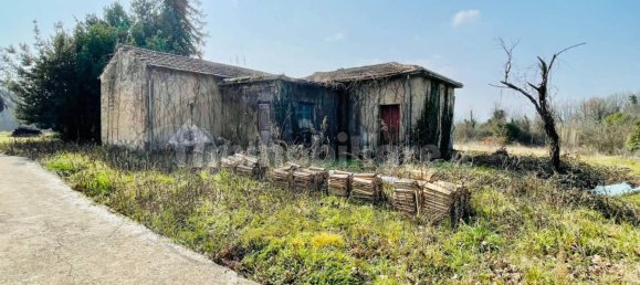 Дом с 5 комнатами в Арче, Италия № 150697 4