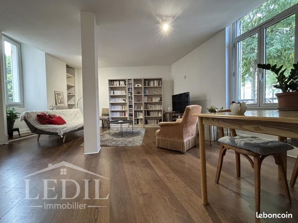 Apartamento de 3 dormitorios en Agen, France No. 301212