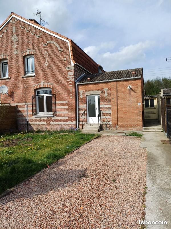 2 bedrooms House in Ecaillon, France No. 331375