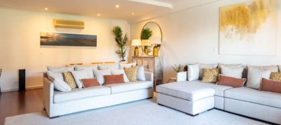 3 bedrooms Apartment in Lisbon, Portugal No. 123061 3