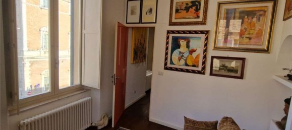 Apartamento de 8 habitaciónes en Osimo, Italy No. 136287 11