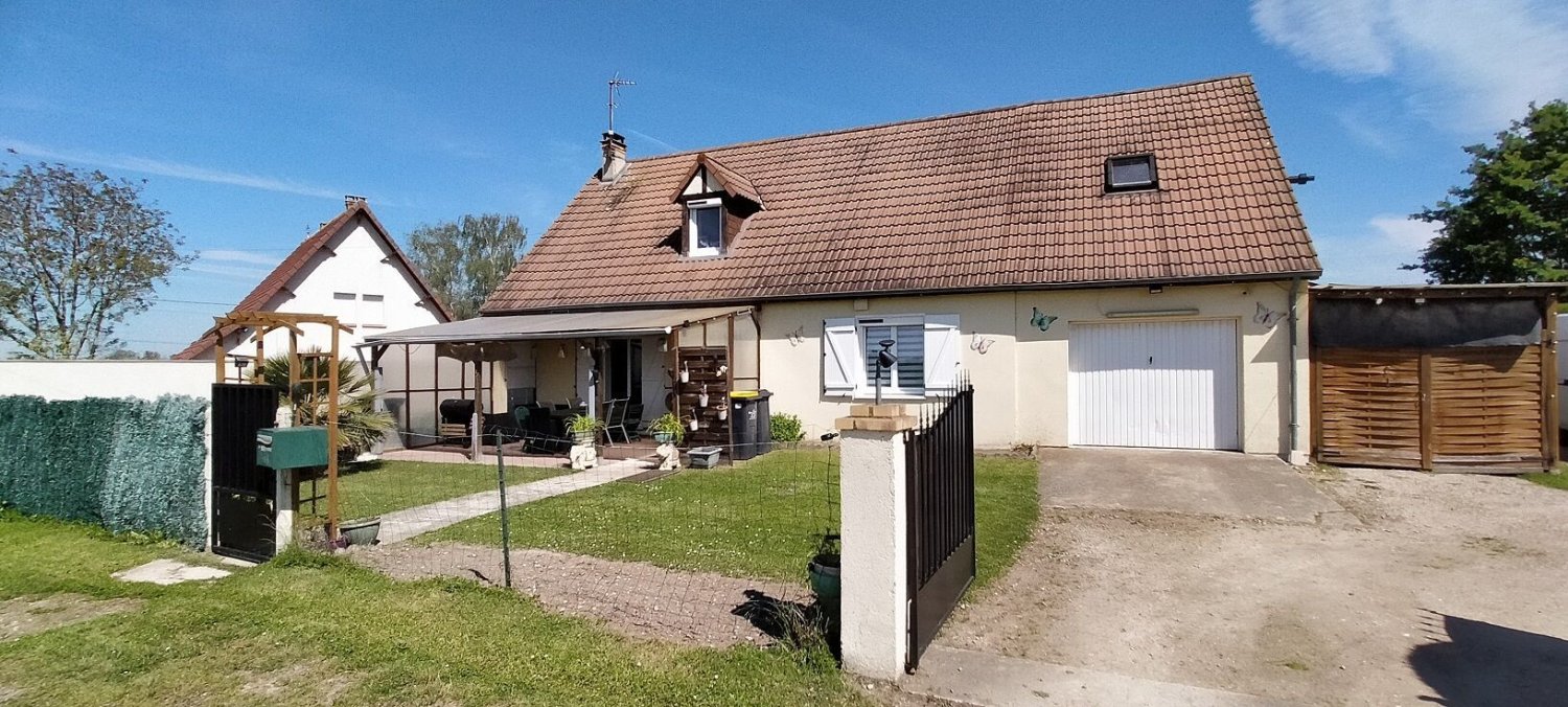 3 chambres Maison à Lury-sur-Arnon, France No. 58741