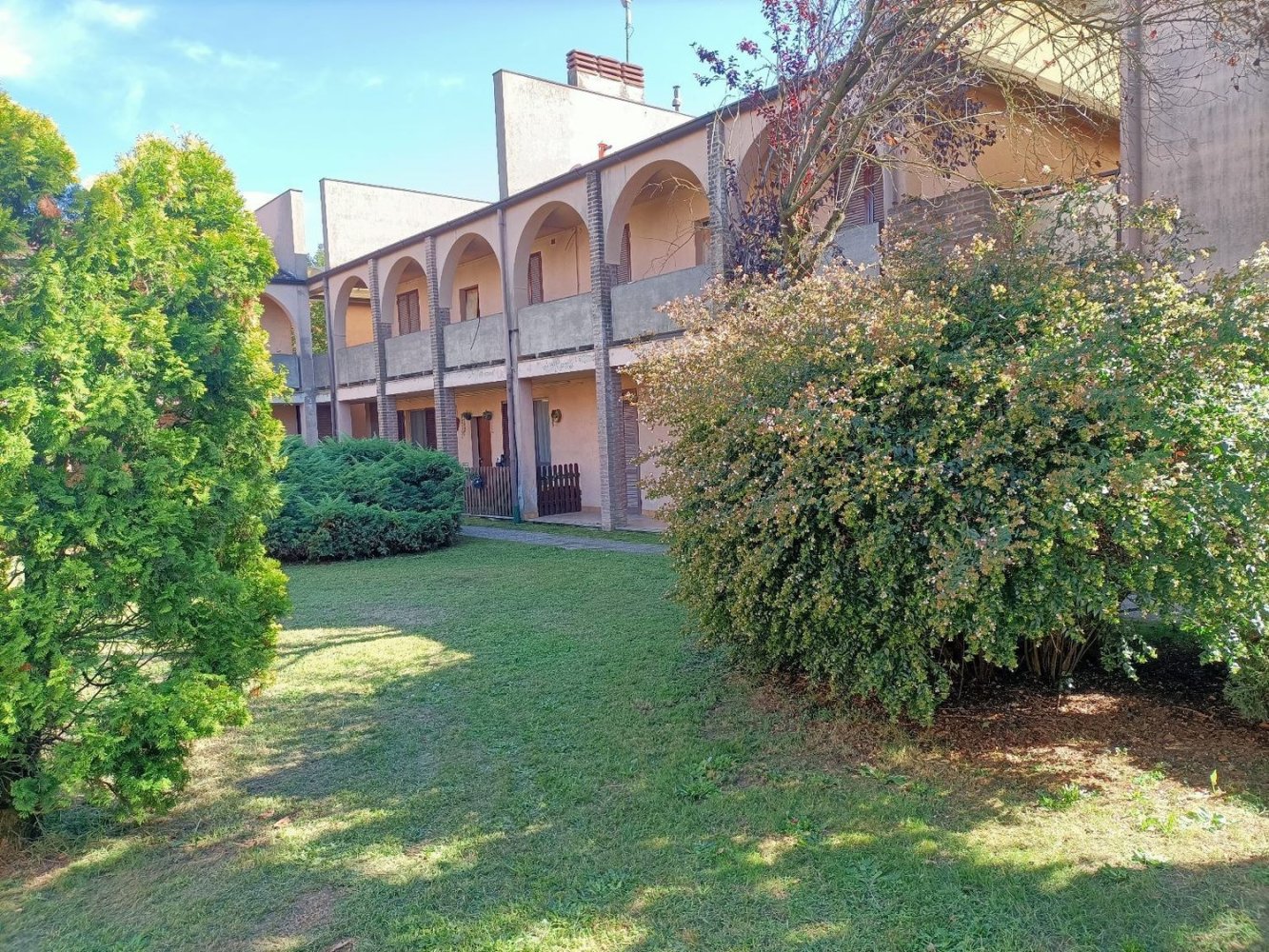 Квартира с 2 комнатами в Парона, Италия № 154815