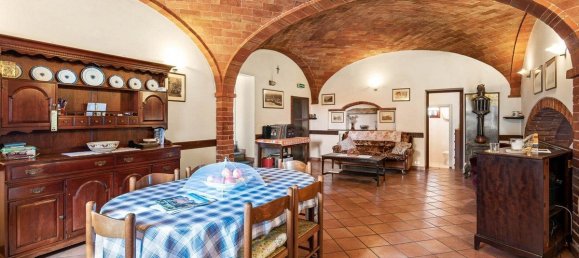 4 bedrooms Villa in Sinalunga, Italy No. 54159 10