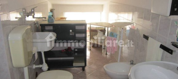 Пентхаус с 2 спальнями в Аньоне, Италия № 348339 11