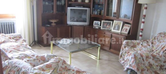 Пентхаус с 2 спальнями в Аньоне, Италия № 348339 4