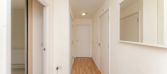 2 bedrooms Apartment in London, United Kingdom No. 13477 17