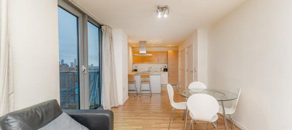 2 bedrooms Apartment in London, United Kingdom No. 13477 5