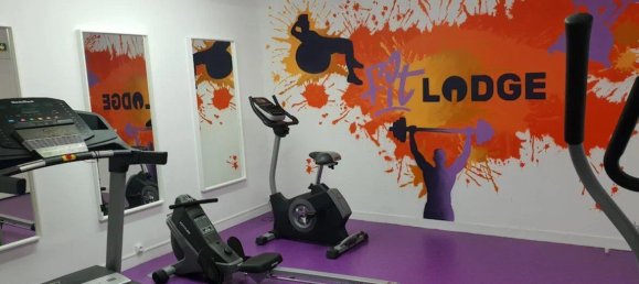 Estudio en Rhone, France No. 342678 7