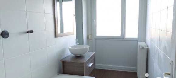 Apartamento de 3 dormitorios en Beauvais, France No. 42090 10