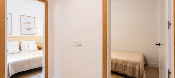 2 bedrooms Apartment in Madrid, Spain No. 135670 9