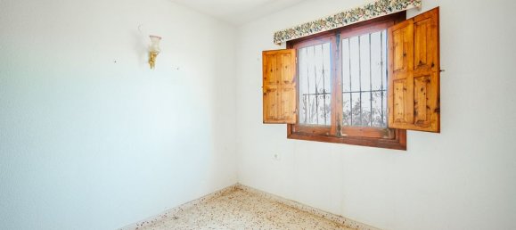 4 bedrooms Villa in Alicante, Spain No. 184758 13
